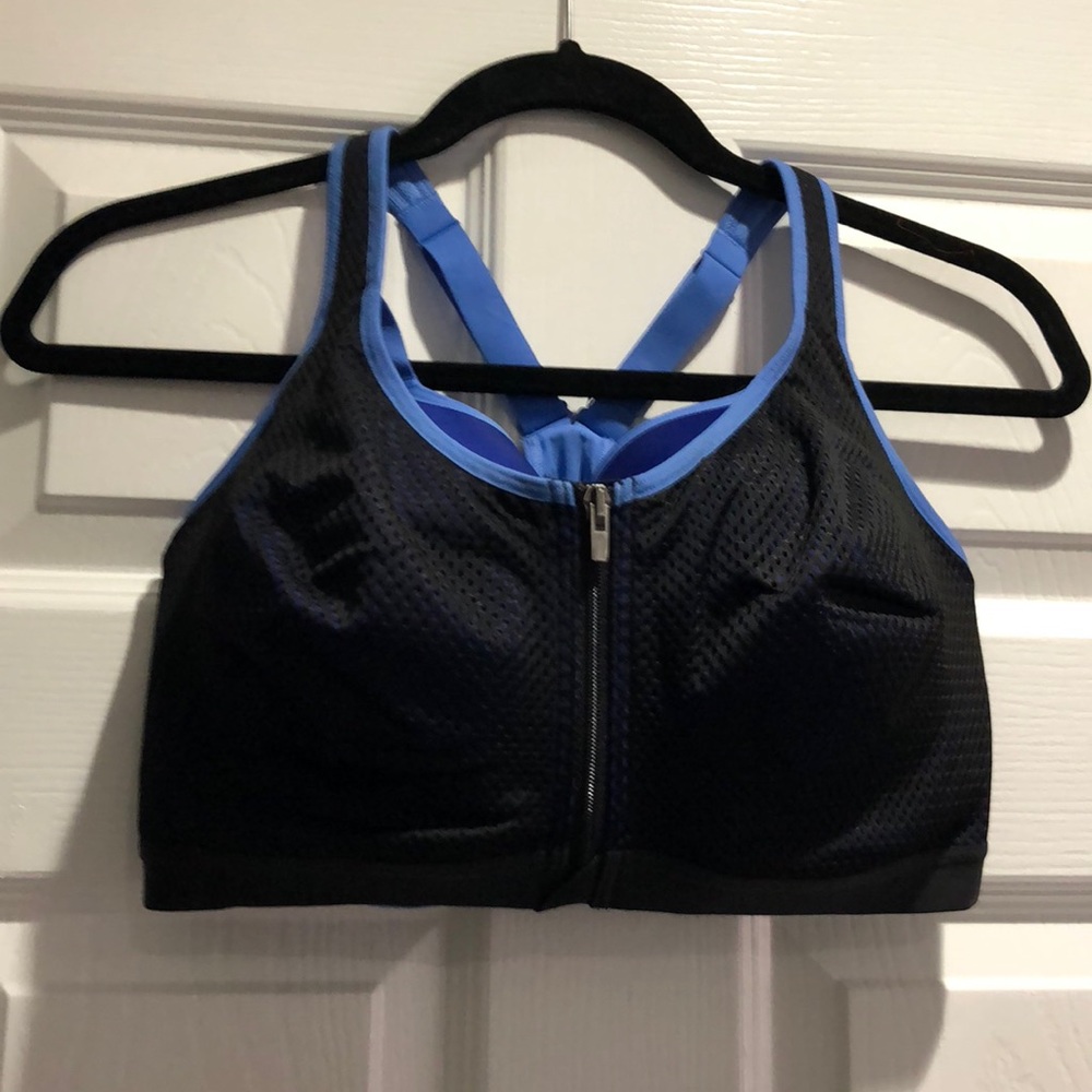 VSX Knockout Front Close Sports Bra